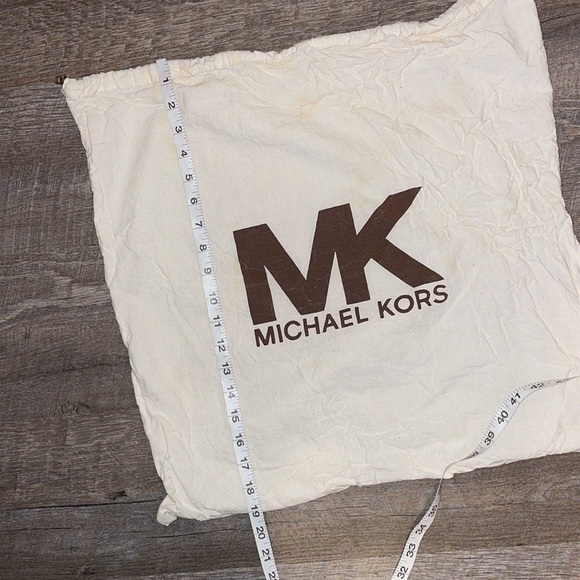 Michael Kors Cream Drawstring Closure Cloth Dust Bag - Picture 13 of 13